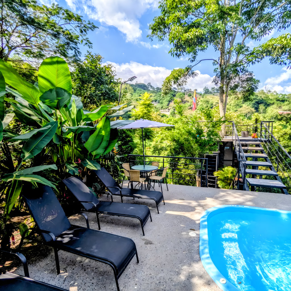 Villa Ruth & Tree House